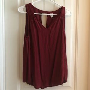 Maroon top